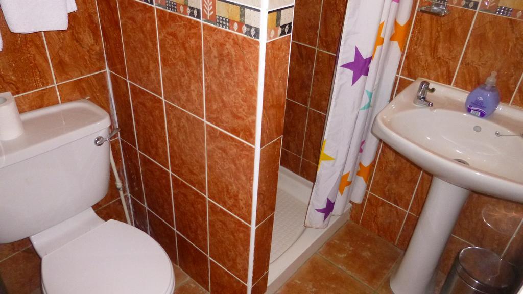 דרוגדה Roseville Lodge B&B חדר תמונה